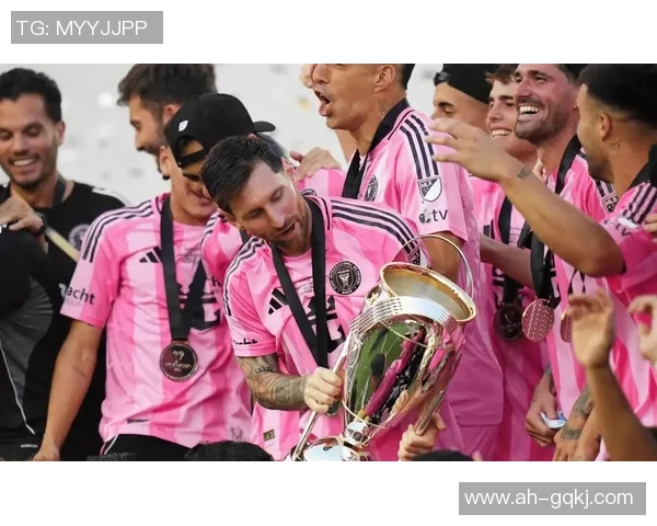 梅西传奇生涯回顾:从天才少年到足球巨星的辉煌历程 梅西传奇生涯回顾:从天才少年到足球巨星的辉煌历程